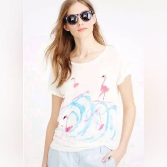 J Crew Surfing Flamingos Tee 🦩 🦩 🦩 - Picture 1 of 4